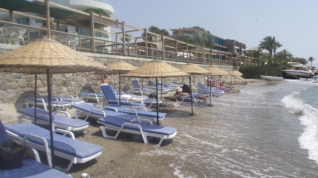 Ado Beach Hotel Turgutreis Exterior photo